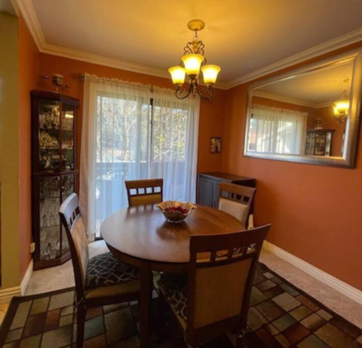 סאניוייל Spacious 2 Bedroom 2 Bath Condo In The Heart Of Silicon Valley מראה חיצוני תמונה